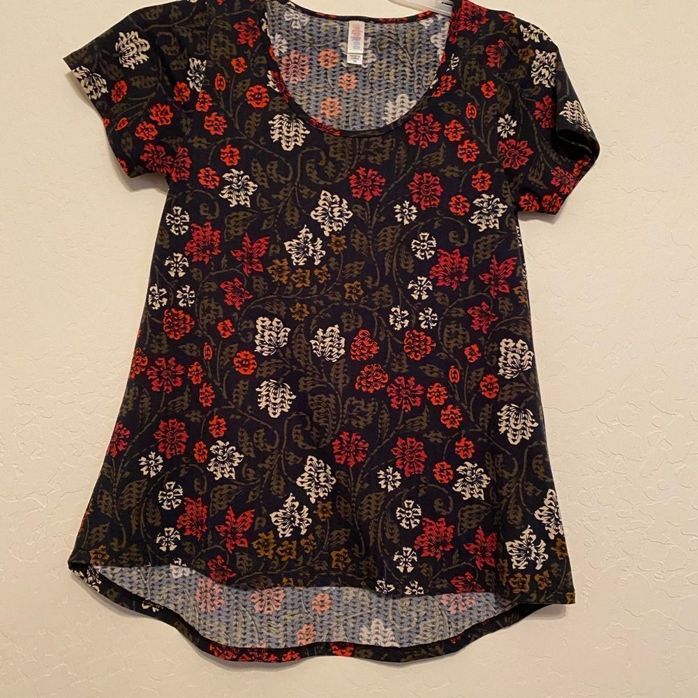 Lularoe Hawaiian Floral Shirt Xs